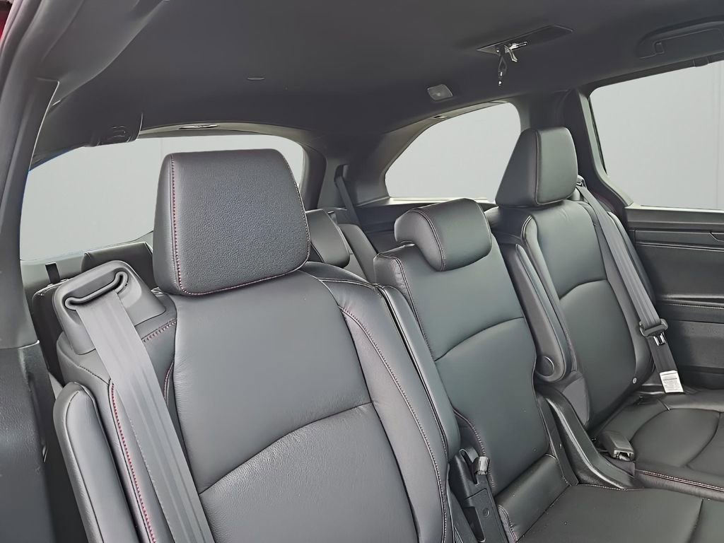 Used 2024 Honda Odyssey Sport image 17
