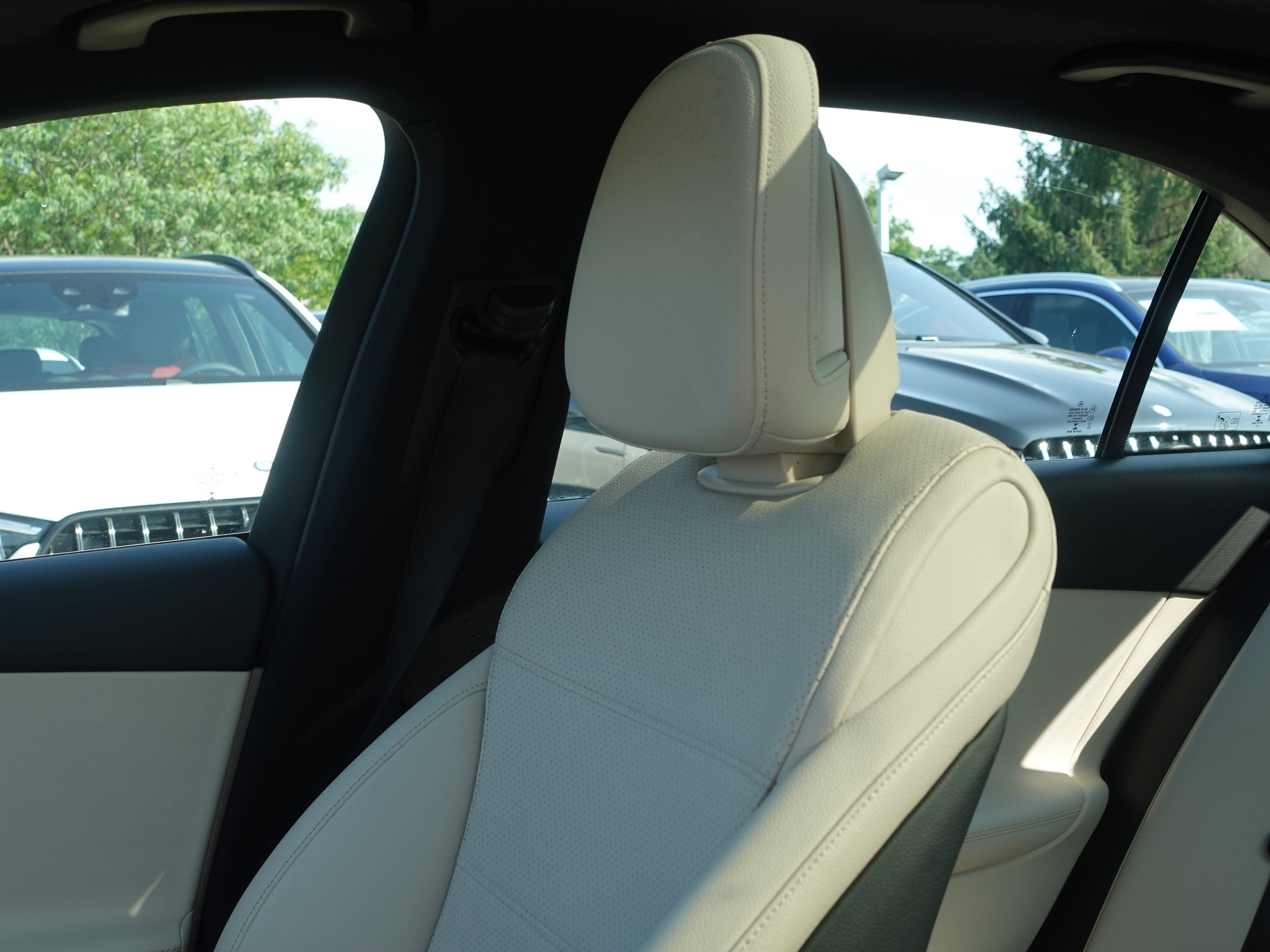 Used 2022 Mercedes-Benz C 300 4MATIC Sedan image 10