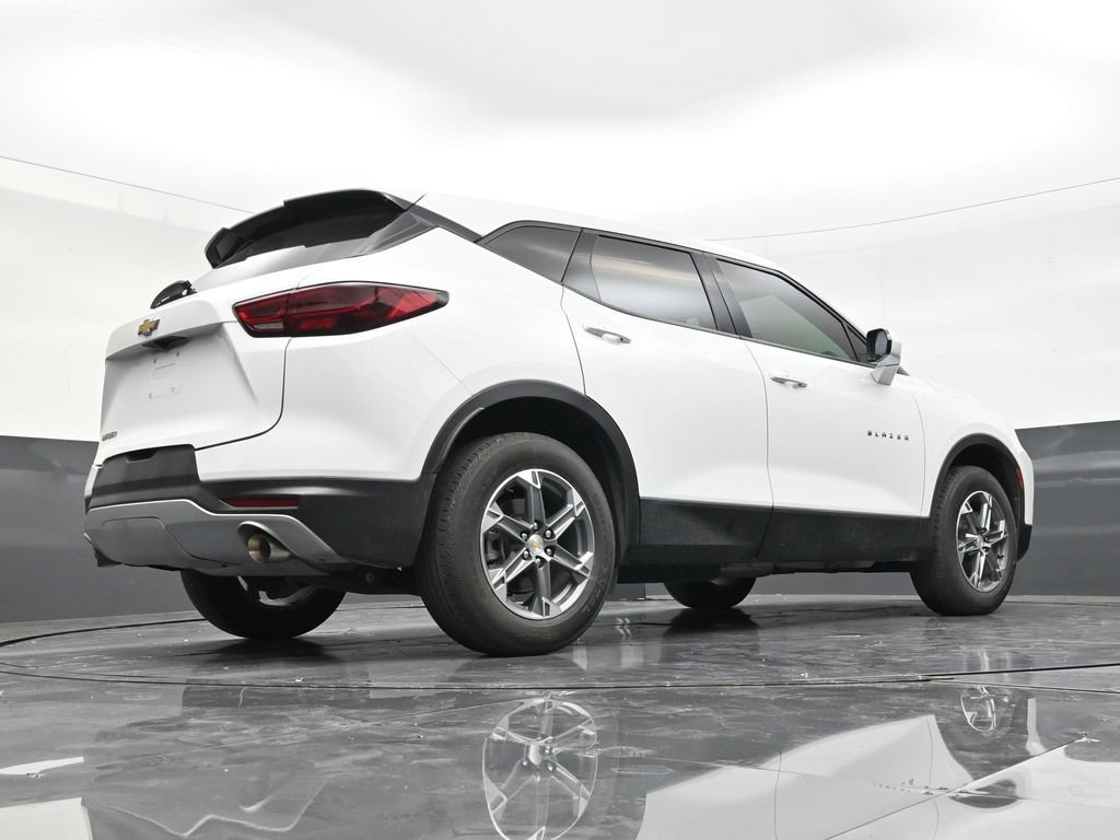 Used 2023 Chevrolet Blazer LT FWD image 24