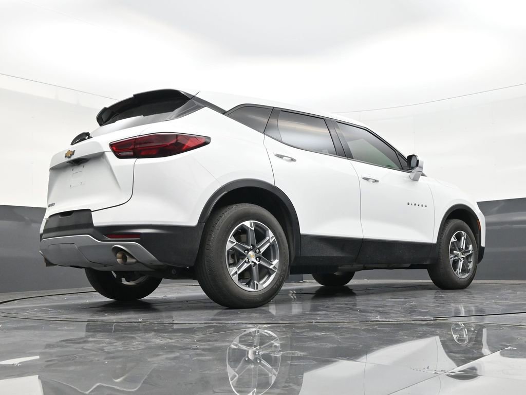 Used 2023 Chevrolet Blazer LT FWD image 24