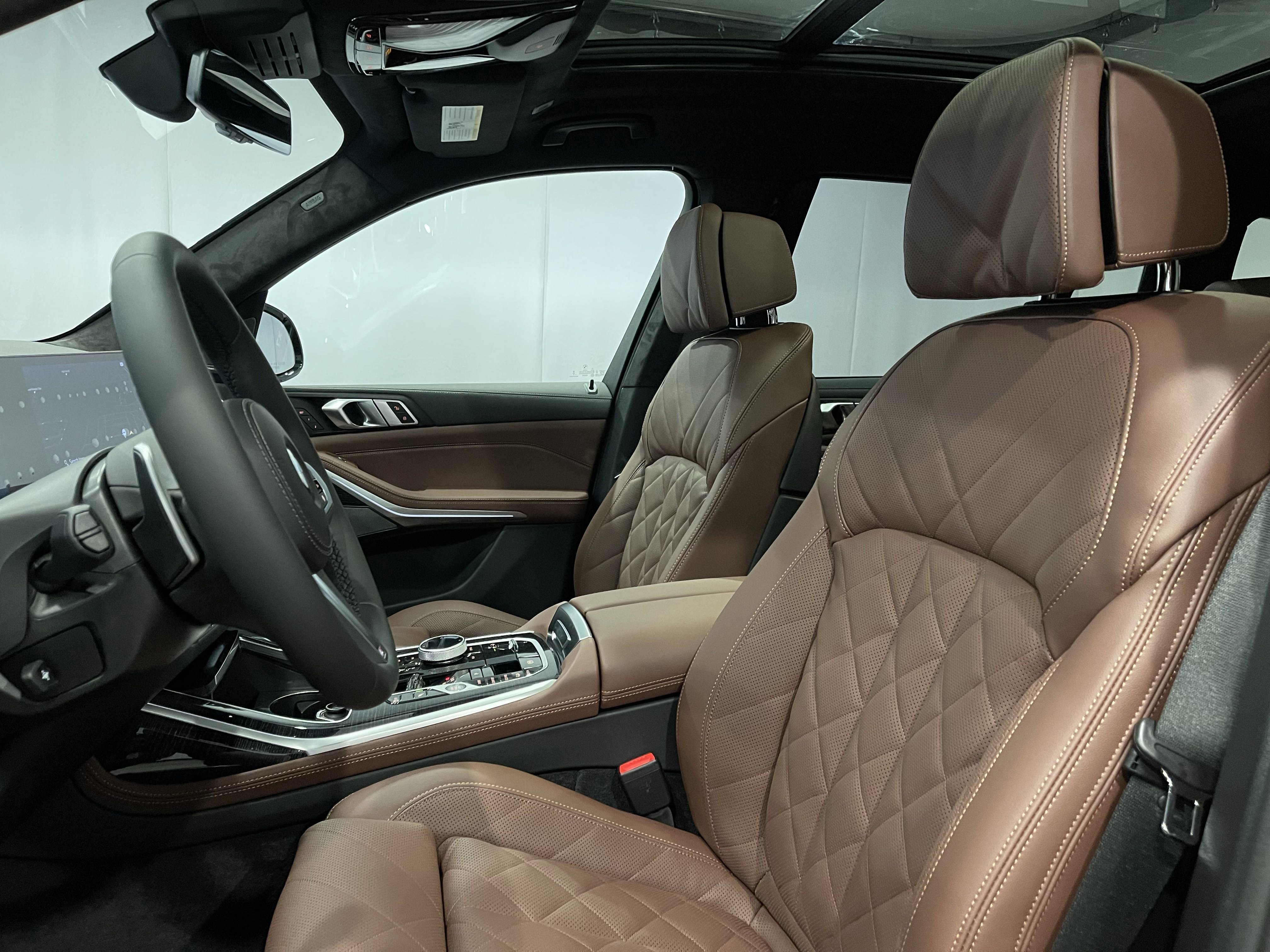 New 2026 BMW X7 xDrive40i w/ M Sport Package image 8
