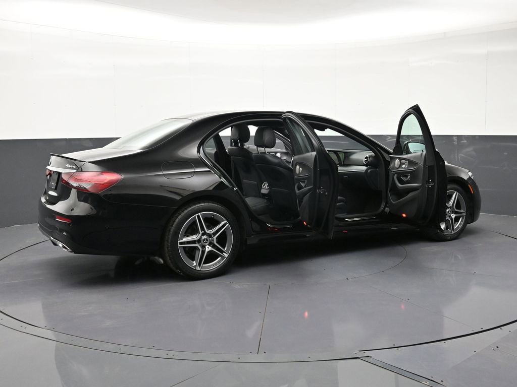 Used 2022 Mercedes-Benz E 350 4MATIC Sedan image 32
