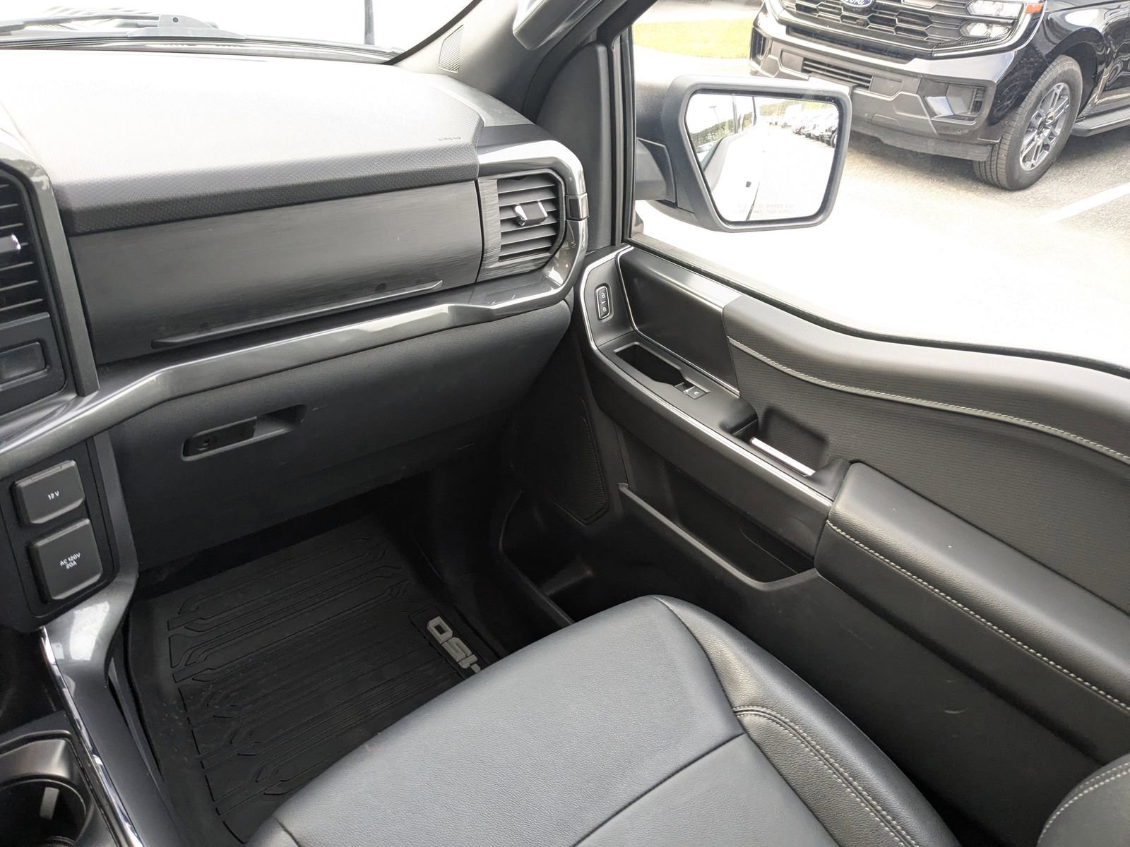 Certified 2023 Ford F150 XLT w/ Equipment Group 302A High image 18