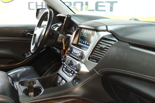 Used 2020 Chevrolet Tahoe LT w/ RST Edition AWD/4WD image 10
