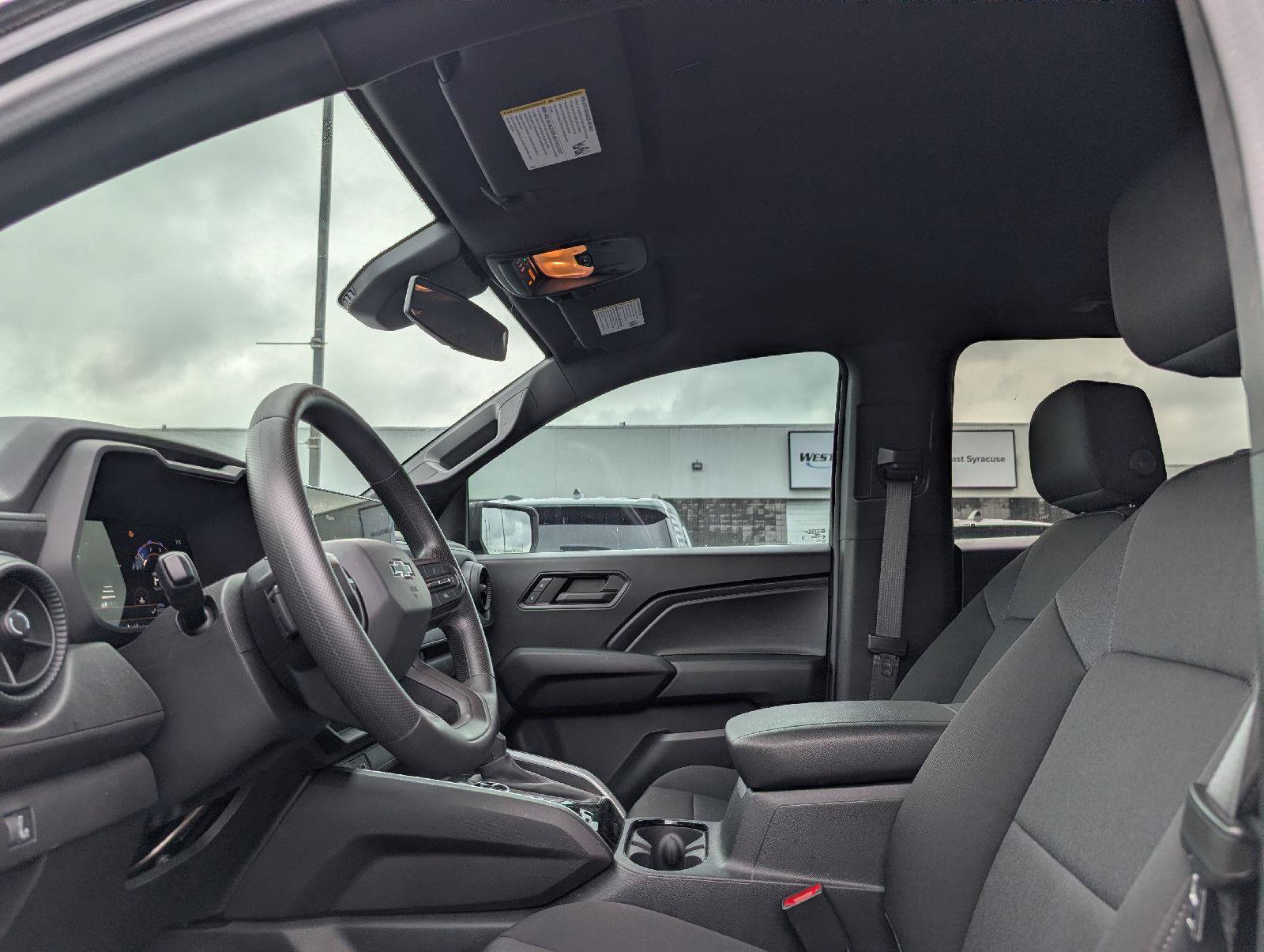 Used 2024 Chevrolet Colorado Trail Boss w/ Advanced Trailering Package AWD/4WD image 9