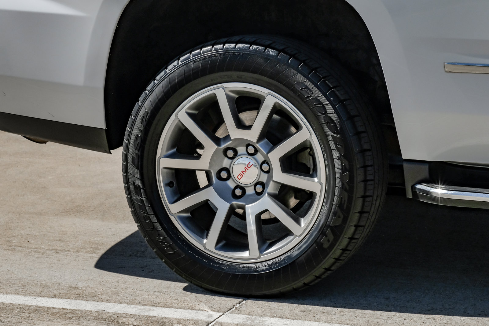 Used 2018 GMC Yukon Denali RWD image 64