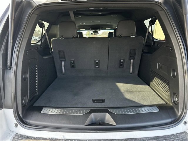Used 2023 Chevrolet Suburban RST image 25