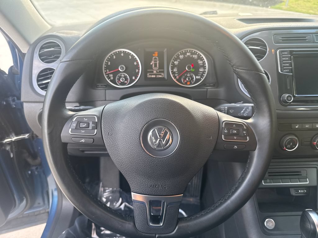 Used 2017 Volkswagen Tiguan S FWD image 19