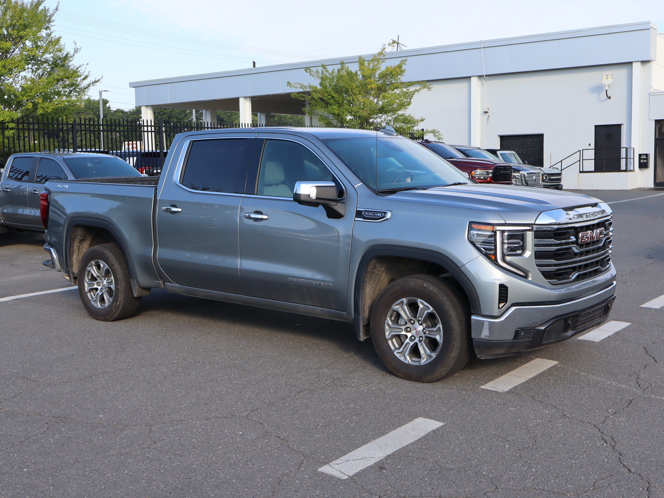 Used 2025 GMC Sierra 1500 SLT AWD/4WD video 2