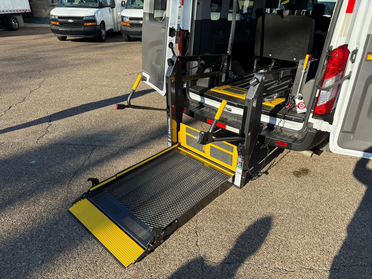 Used 2023 Ford Transit 350 XL RWD image 2