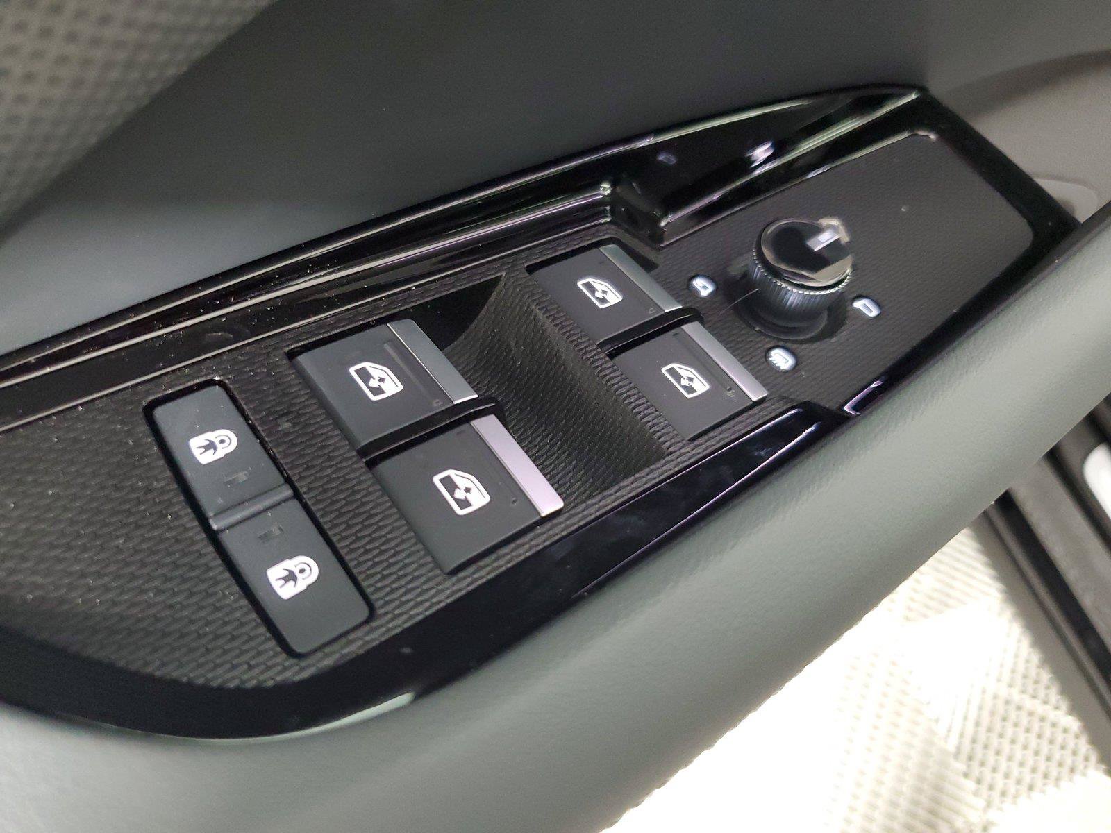 New 2026 Audi Q3 quattro 2.0T AWD/4WD image 20