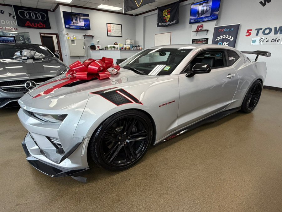 Used 2018 Chevrolet Camaro SS w/ Redline Edition RWD image 9
