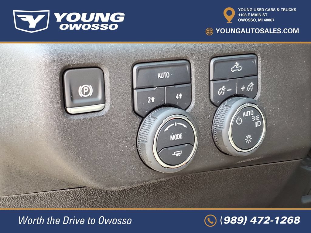 Used 2024 Chevrolet Silverado 1500 LT AWD/4WD image 10