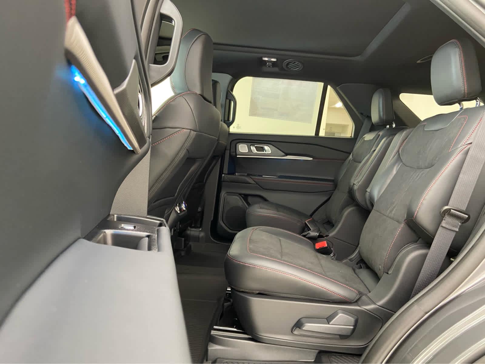 New 2025 Ford Explorer ST image 14
