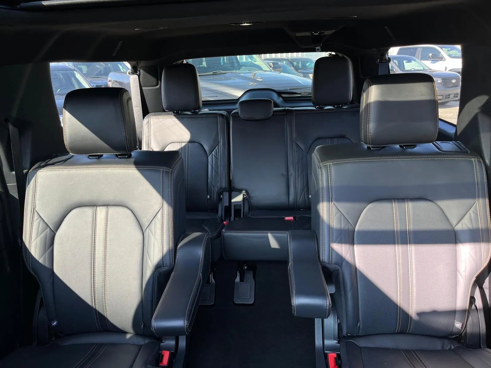 Used 2024 Ford Expedition Max Platinum image 22
