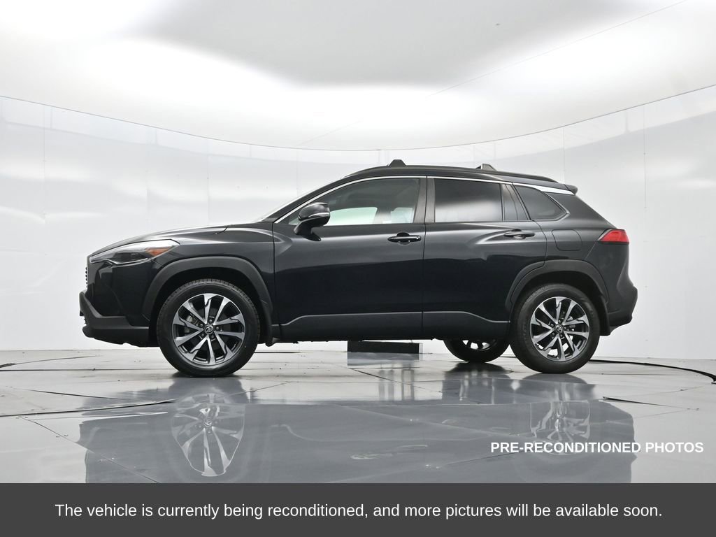 Used 2023 Toyota Corolla Cross XLE image 51