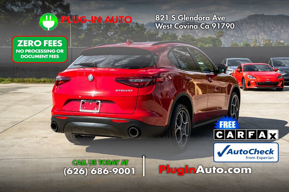 Used 2022 Alfa Romeo Stelvio Sprint RWD image 4