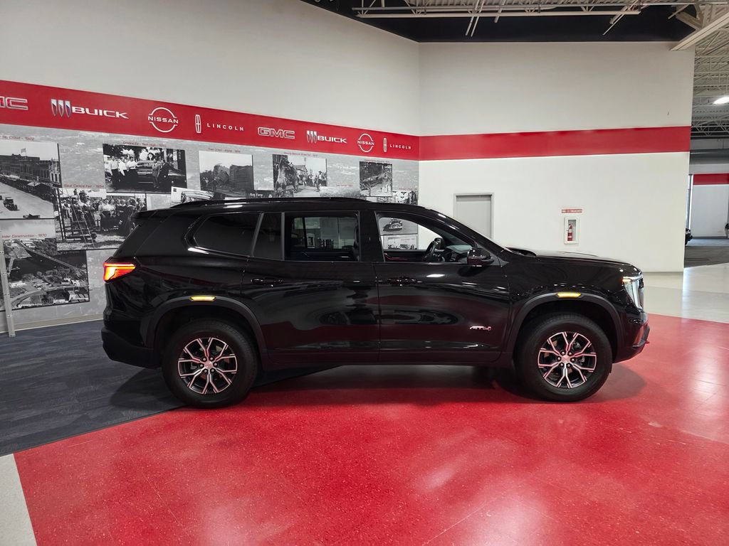 Certified 2025 GMC Acadia AT4 w/ Super Cruise Package AWD/4WD image 4