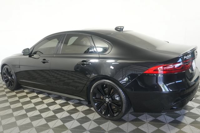 Used 2024 Jaguar XF R-Dynamic SE AWD/4WD image 5