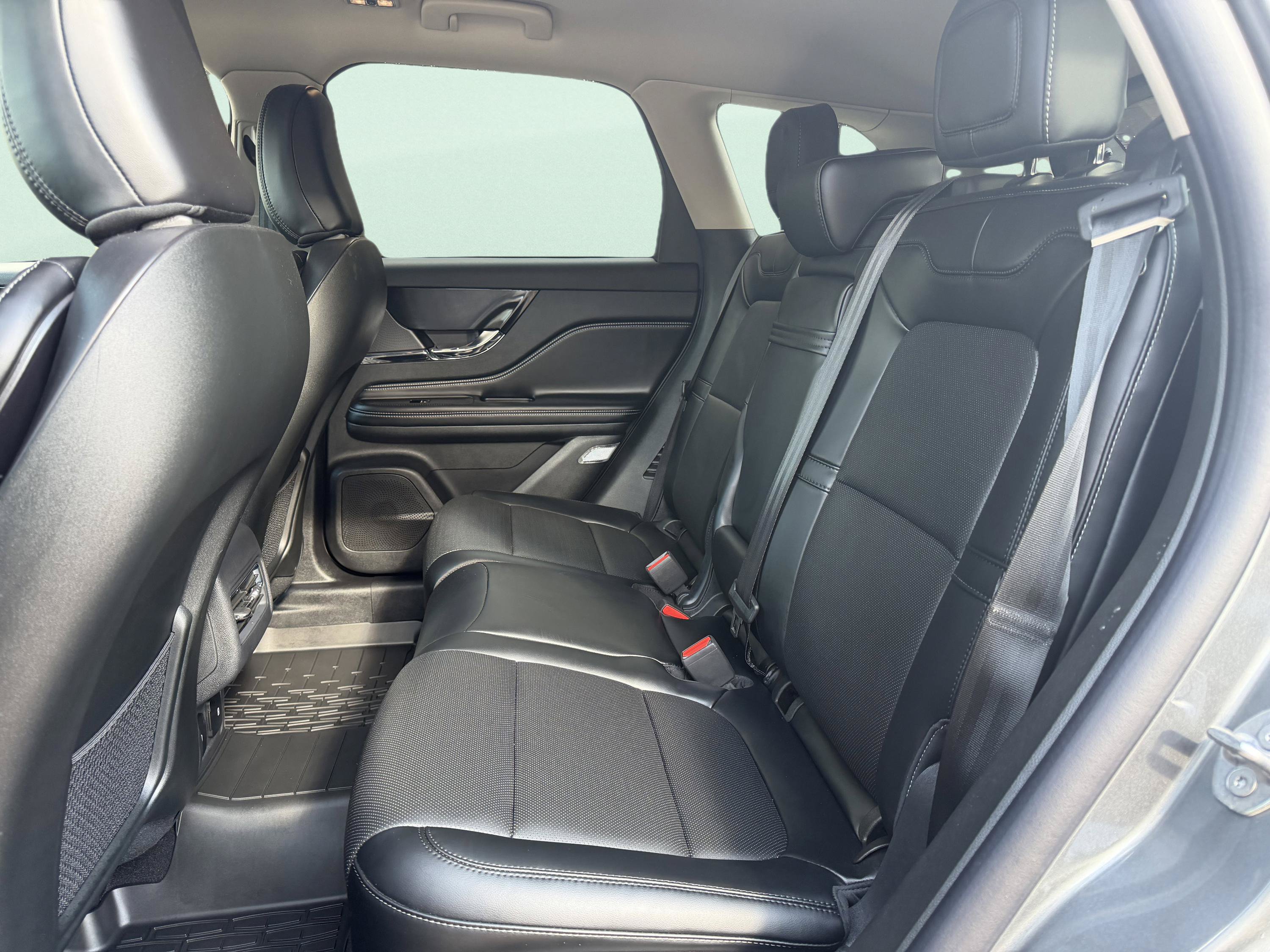 New 2026 Lincoln Corsair Premiere AWD/4WD image 23