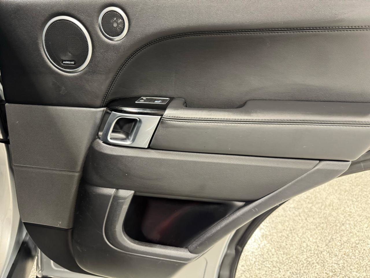 Used 2019 Land Rover Range Rover Sport HSE AWD/4WD image 14