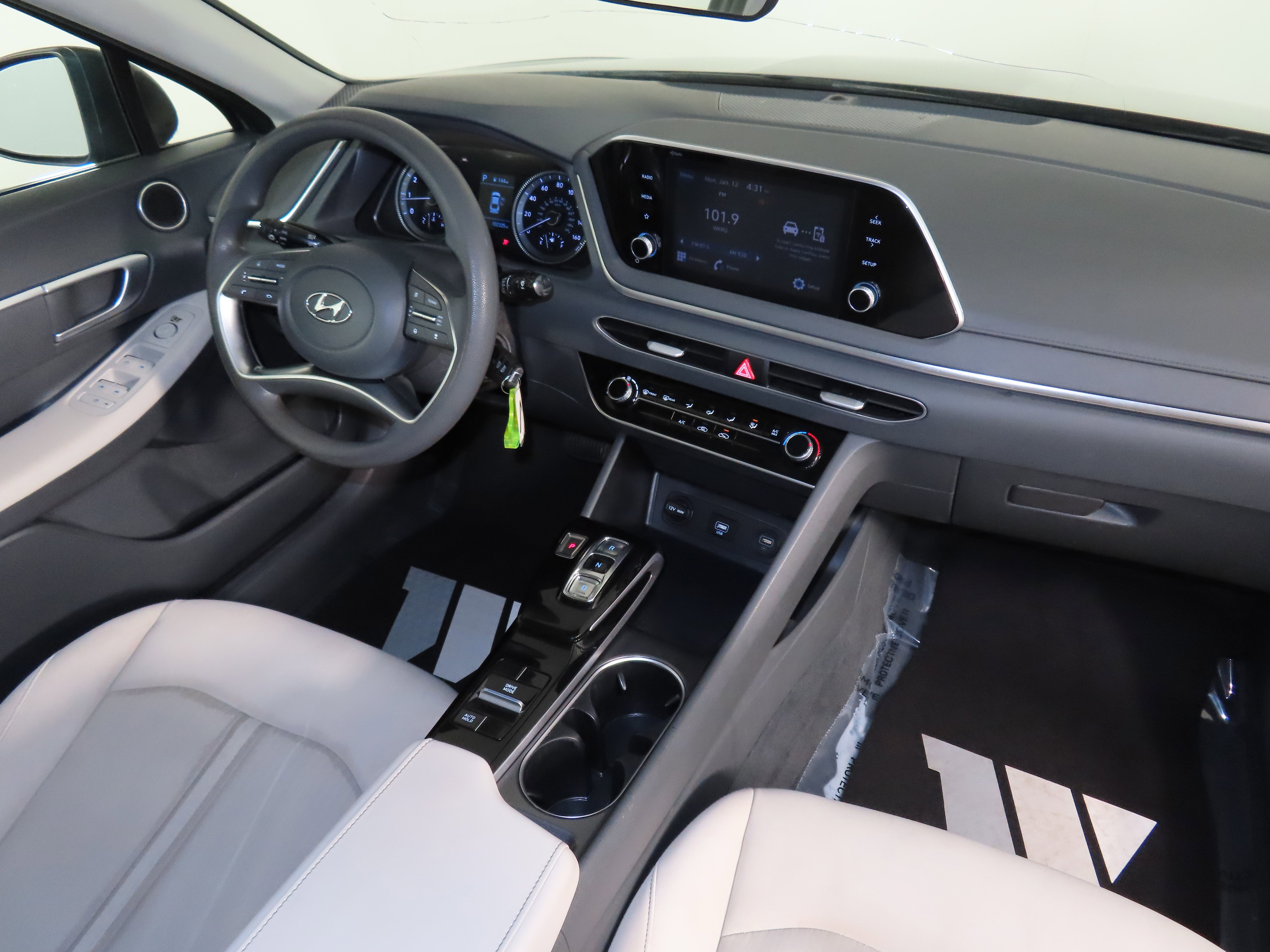 Used 2022 Hyundai Sonata SE image 34