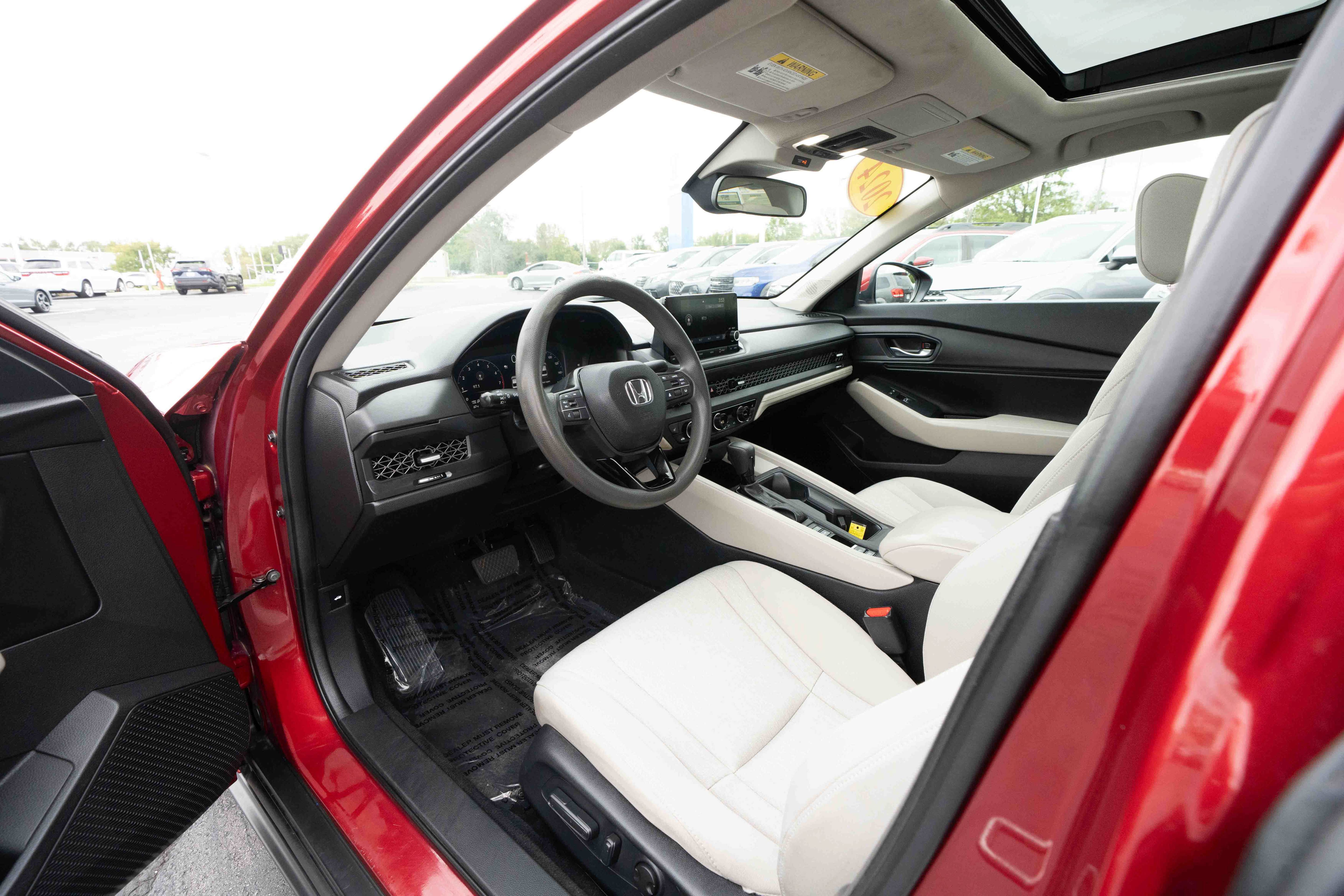 Used 2024 Honda Accord EX image 8