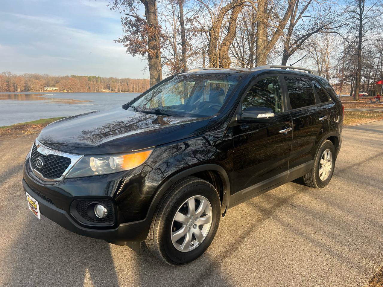 Used 2013 Kia Sorento LX w/ Convenience Pkg image 2