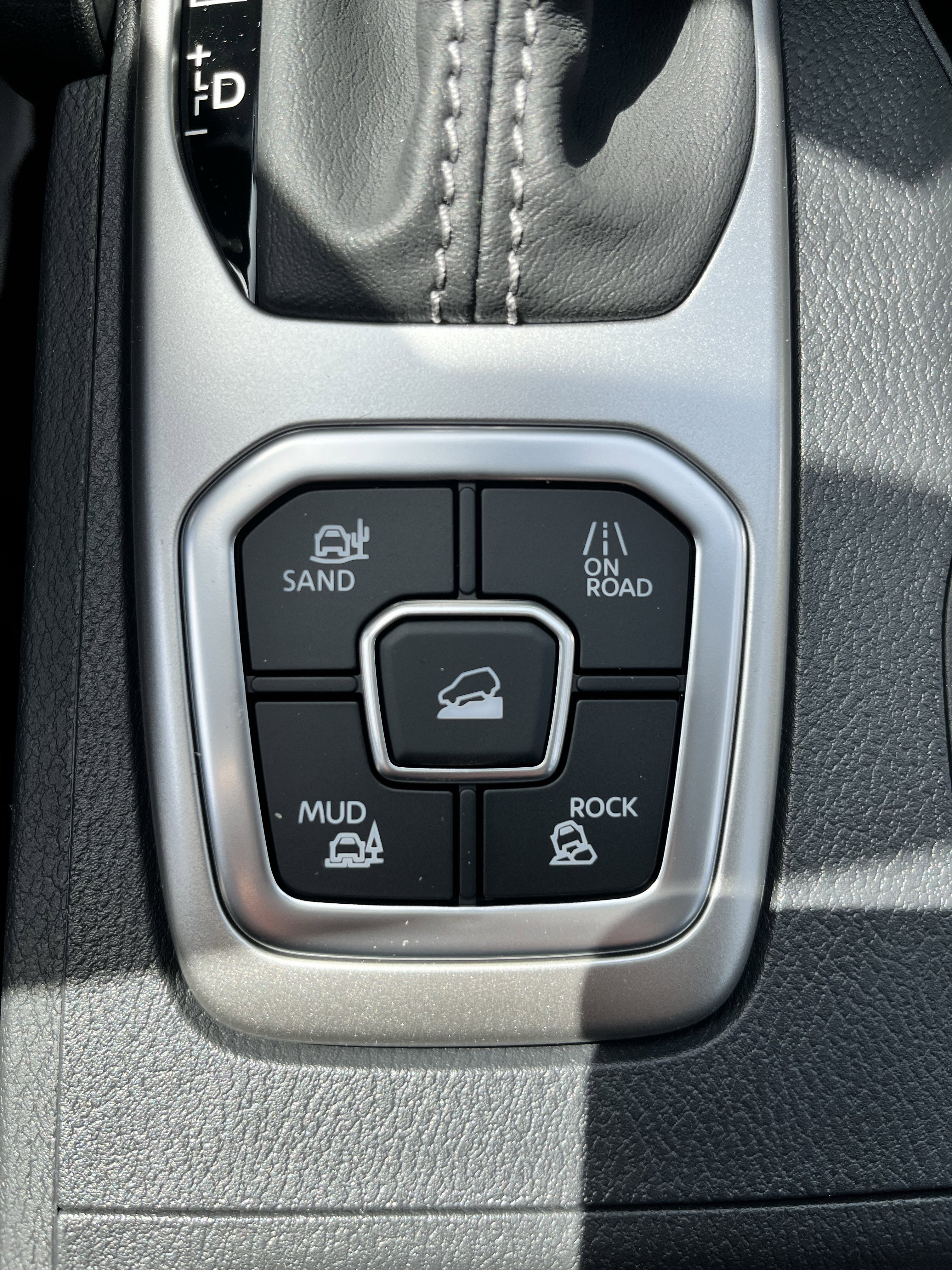 New 2026 Nissan Frontier SV image 26