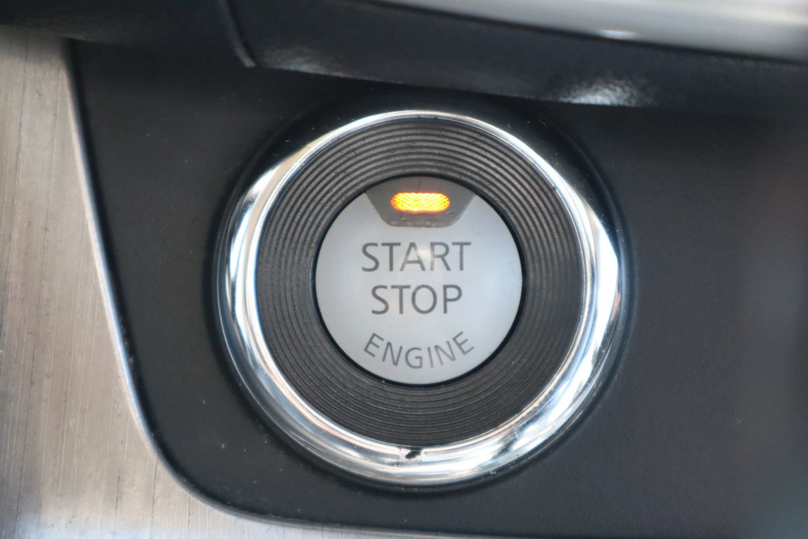Used 2015 Nissan Murano SL w/ SL Technology Package FWD image 25