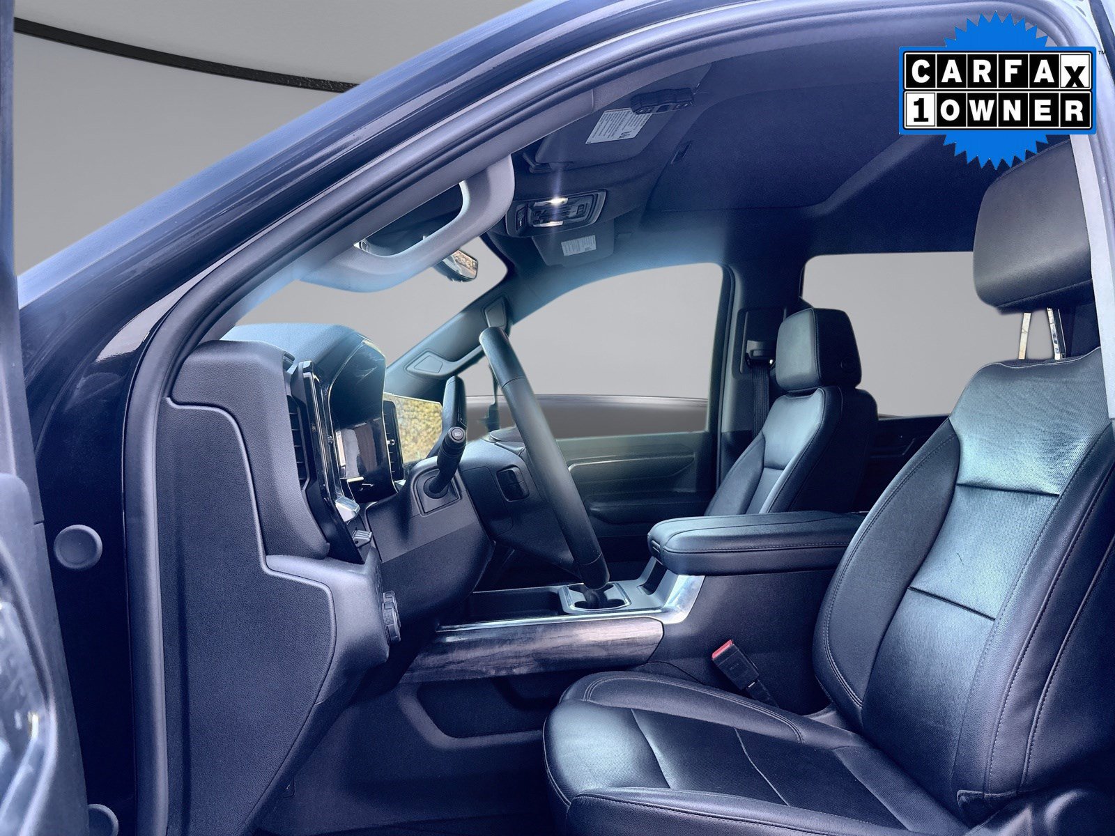 Used 2024 Chevrolet Silverado 3500 LTZ w/ LTZ Plus Package image 19