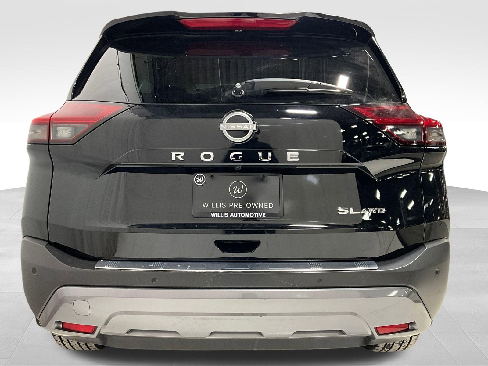 Used 2023 Nissan Rogue SL AWD/4WD image 6