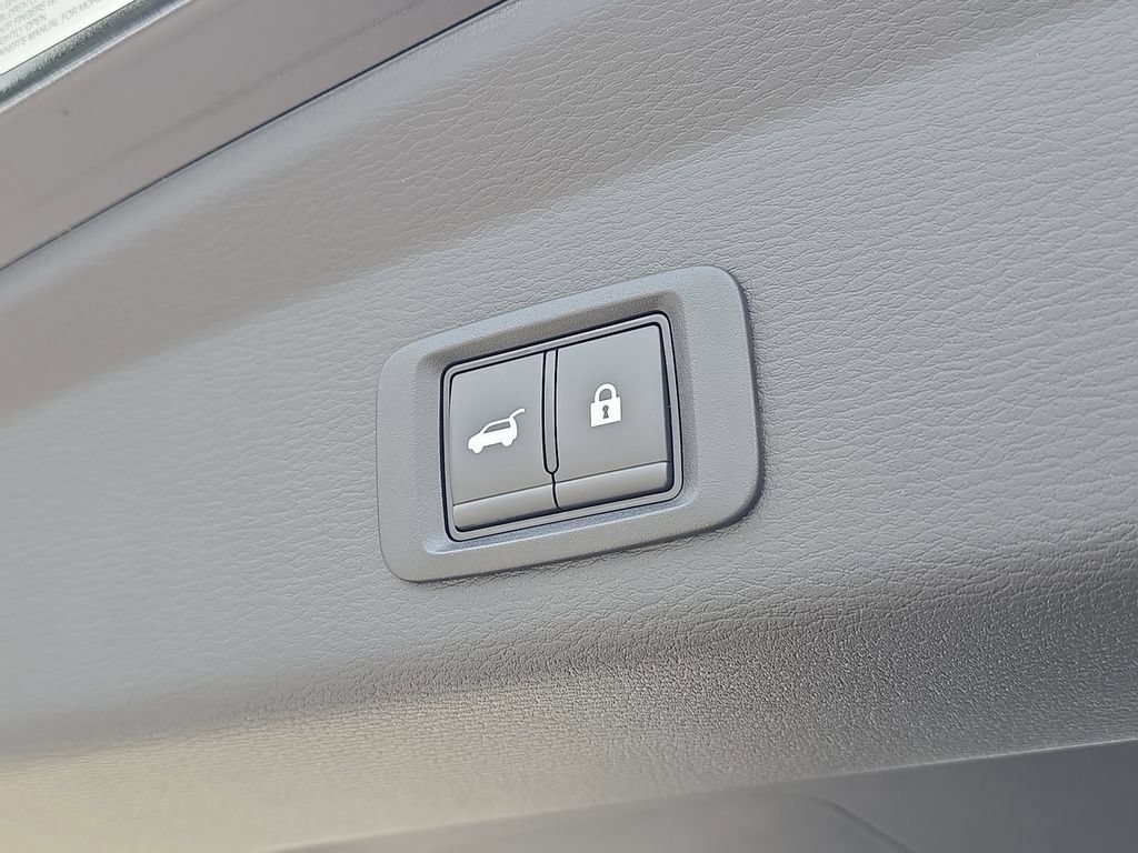 New 2026 Nissan Rogue SL AWD/4WD image 9