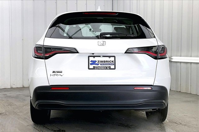 Certified 2023 Honda HR-V LX image 4