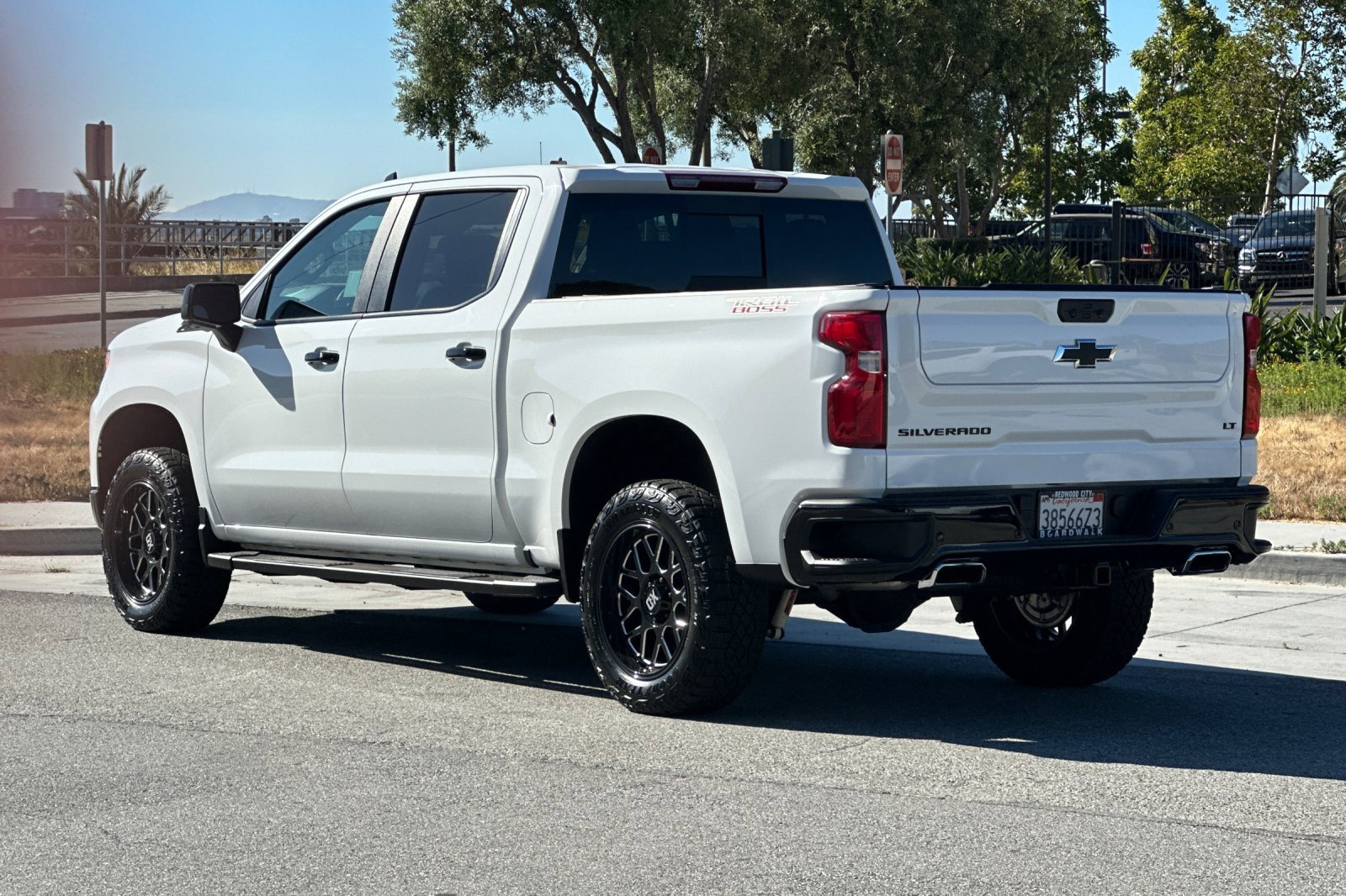 Used 2024 Chevrolet Silverado 1500 LT Trail Boss w/ LT Trail Boss Premium Package image 6