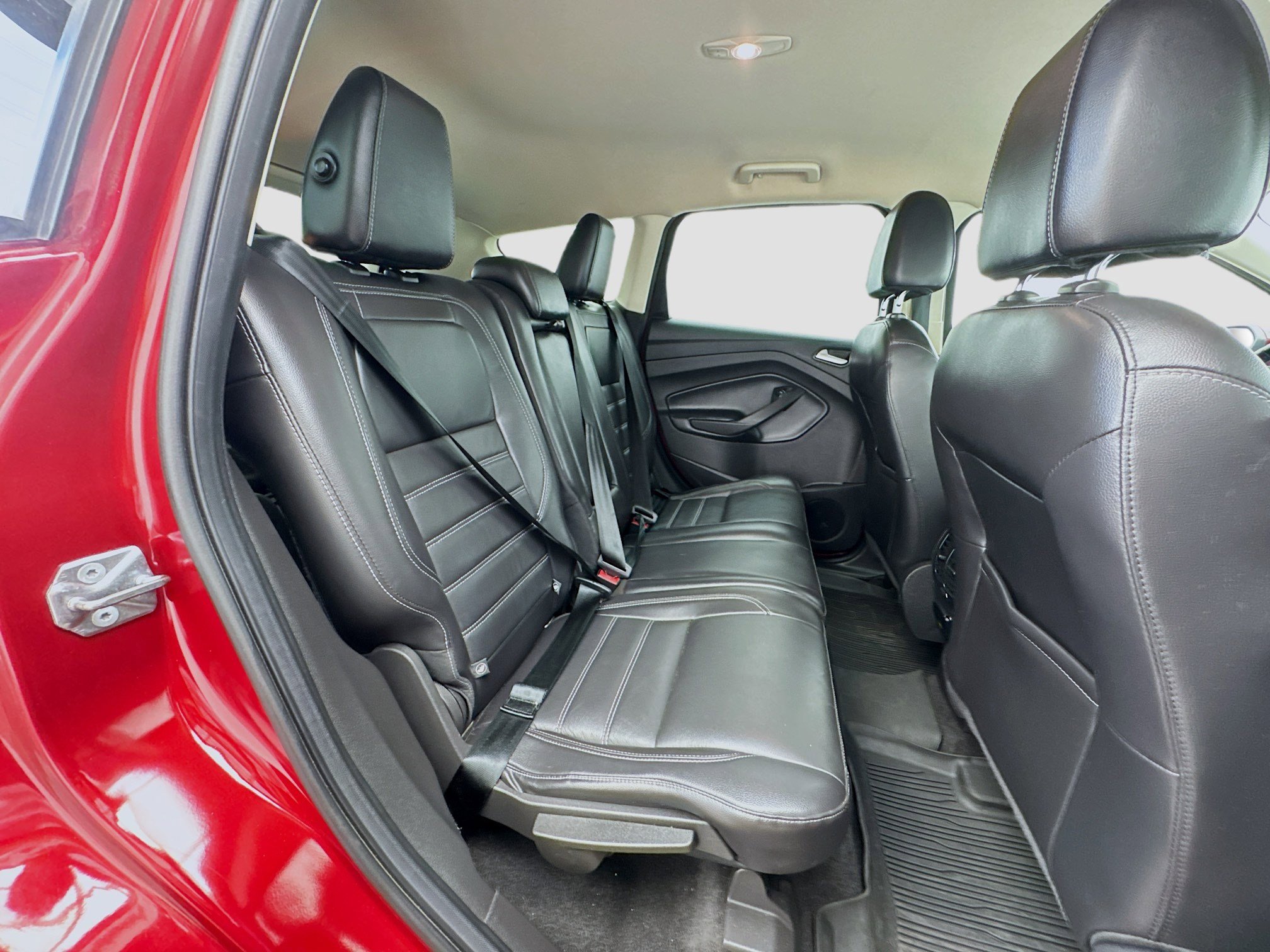 Used 2017 Ford Escape Titanium image 19