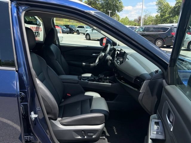 Certified 2026 Nissan Rogue SL AWD/4WD image 28