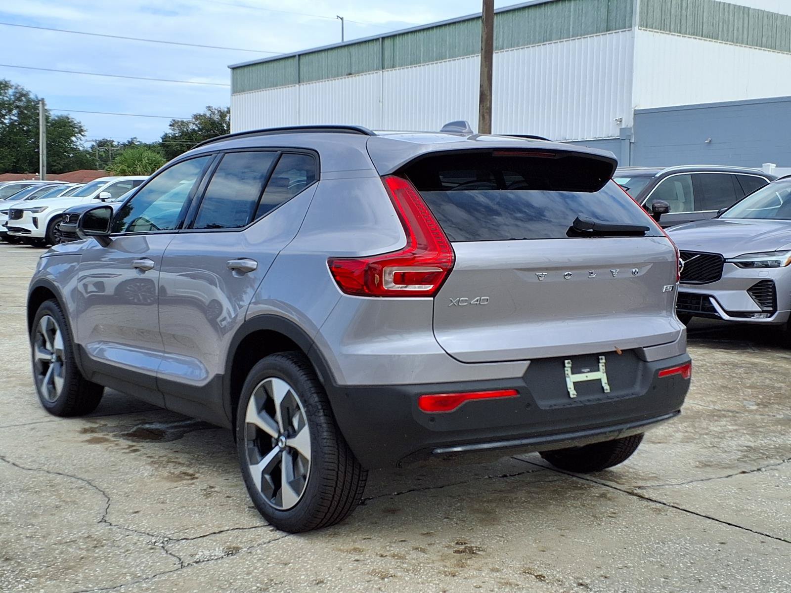 New 2026 Volvo XC40 B5 Plus w/ Protection Package Premier AWD/4WD image 5