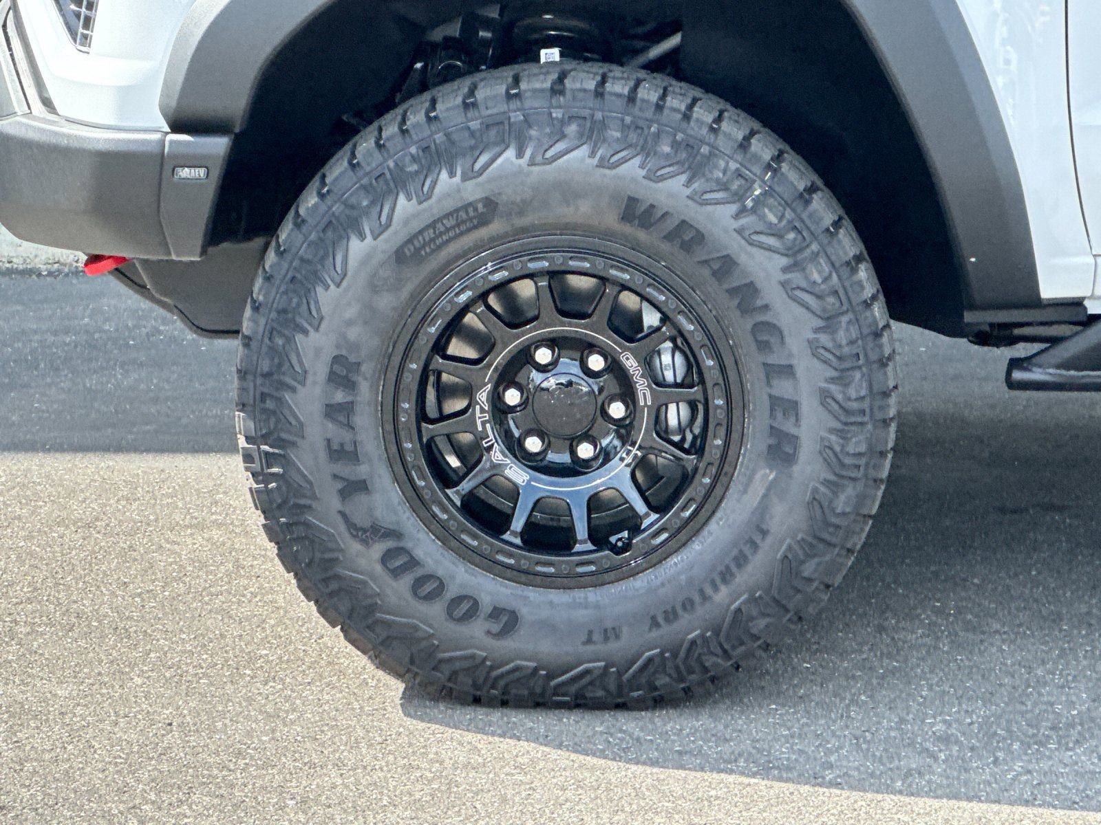 New 2024 GMC Canyon AT4X w/ AT4X AEV Edition image 28