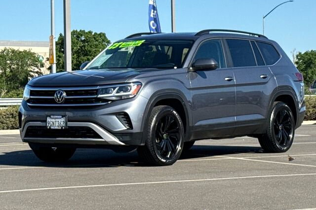 Certified 2023 Volkswagen Atlas SE w/ Panoramic Sunroof Package image 8