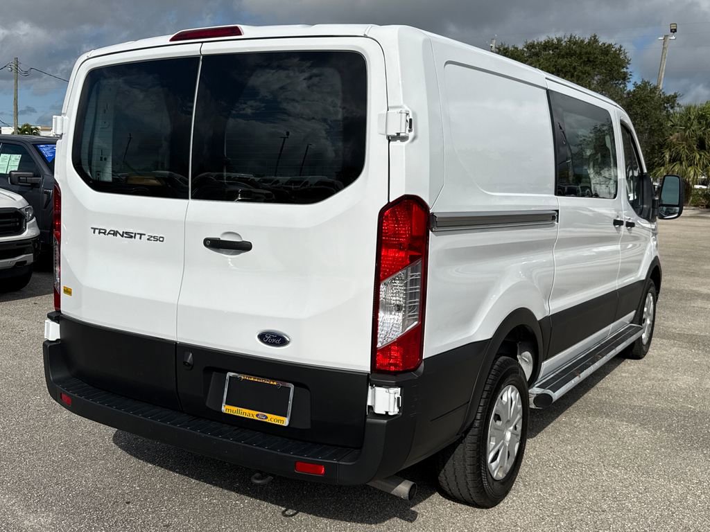 Used 2024 Ford Transit 250 Low Roof w/ Exterior Upgrade Package image 3
