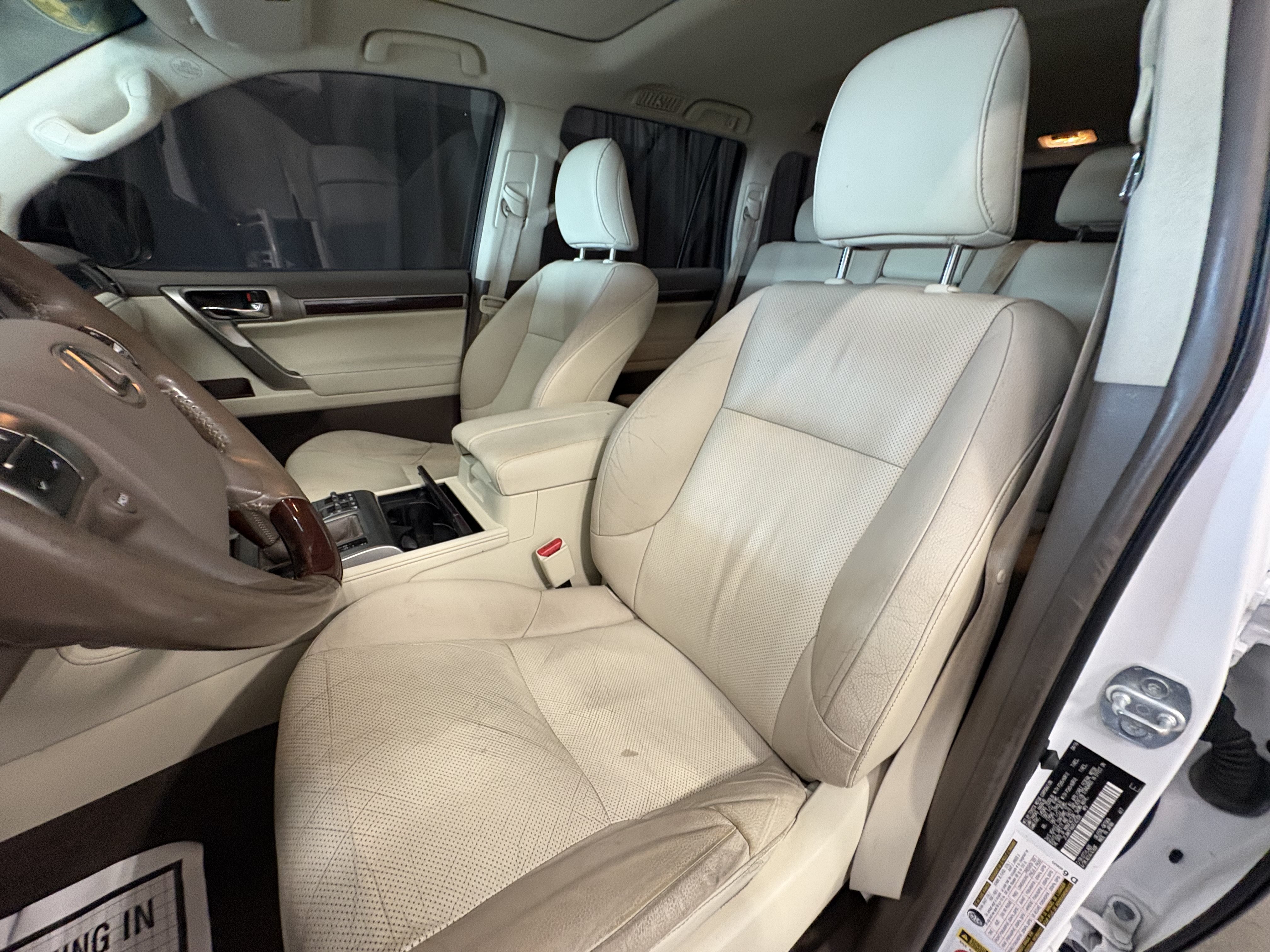 Used 2016 Lexus GX 460 w/ Premium Package AWD/4WD image 8