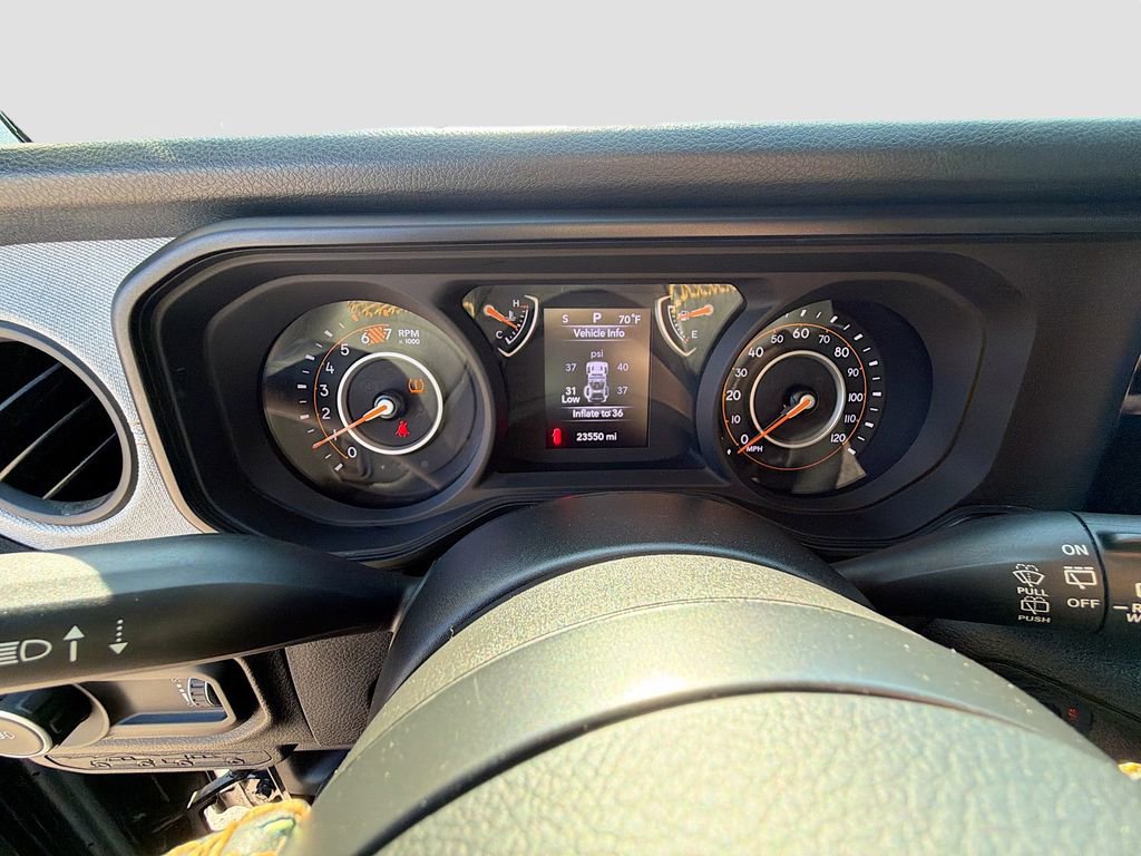 Used 2024 Jeep Wrangler Sport S image 34