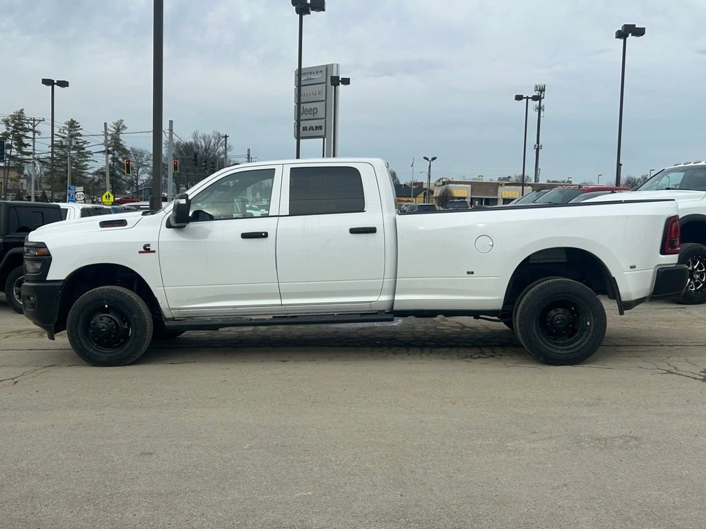 New 2026 RAM 3500 Tradesman AWD/4WD image 10