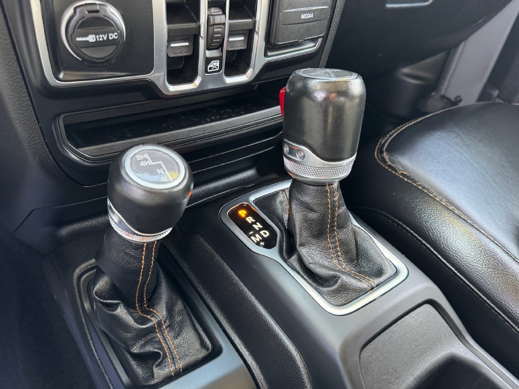 Used 2023 Jeep Gladiator Overland AWD/4WD image 26
