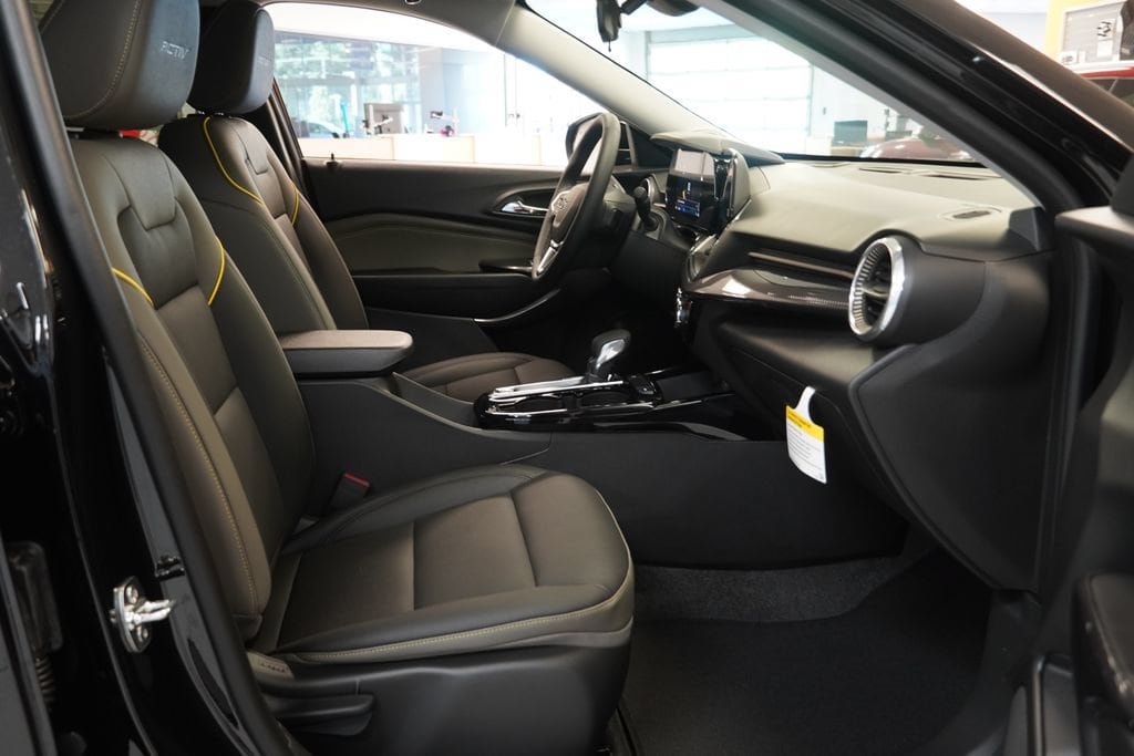 New 2026 Chevrolet Trax ACTIV w/ Driver Confidence Package FWD image 24