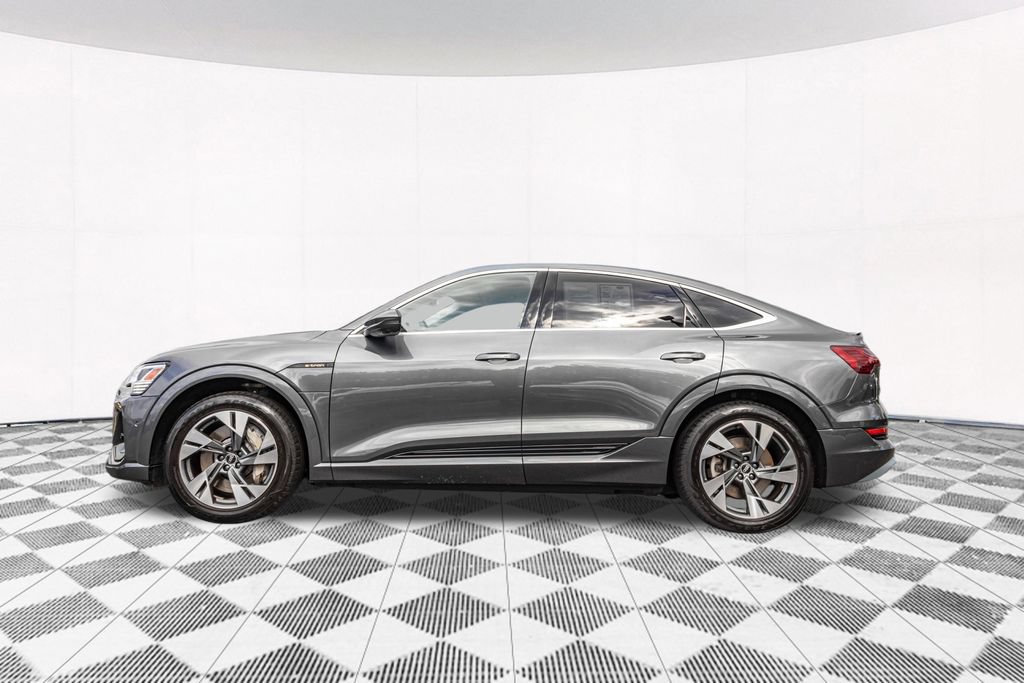 Used 2021 Audi e-tron Prestige w/ Prestige Package AWD/4WD image 7
