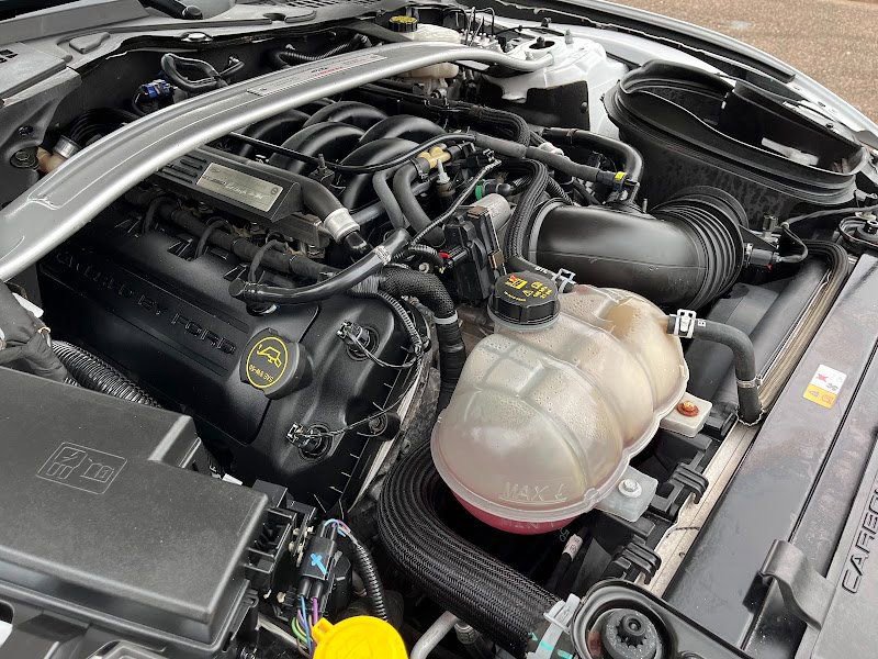 Used 2016 Ford Mustang Shelby GT350 w/ Technology Package image 33