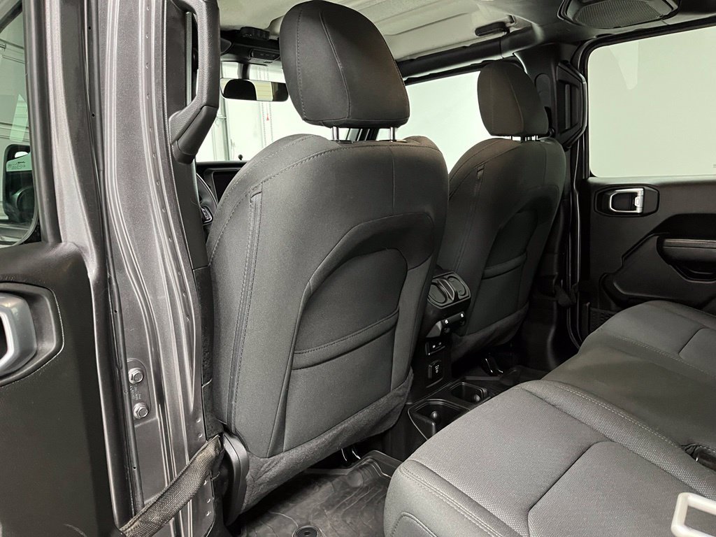 Used 2023 Jeep Gladiator Sport AWD/4WD image 46