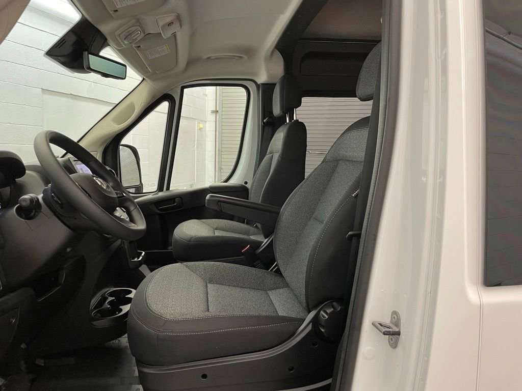 New 2026 RAM ProMaster 1500 w/ Crew Van Package FWD image 16